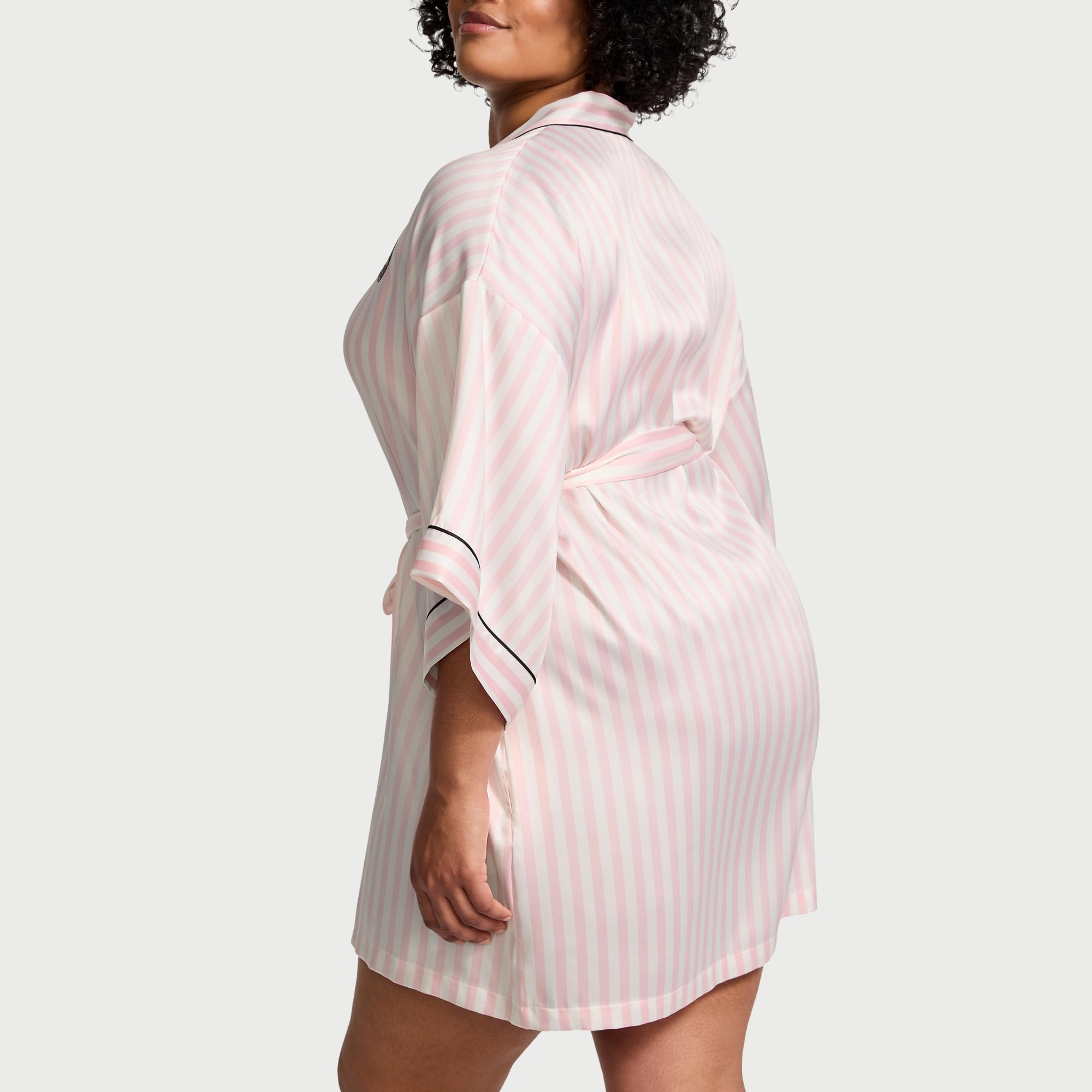 Short Satin Piped Robe - MDCURVE